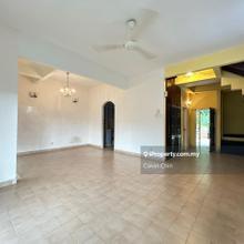 Freehold, big garden space for extension