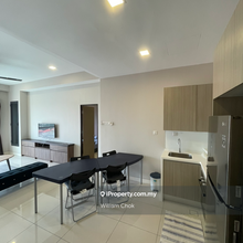 Walking distance to lrt and mall