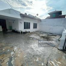 Single Storey Semi D House At Taman Senawang Jaya