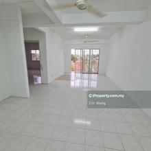 Anggerik Villa 2 apartment cheap rent rm800 3 rooms 2 bathrooms