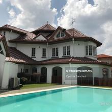 Two and half storey bungalow comes with private pool