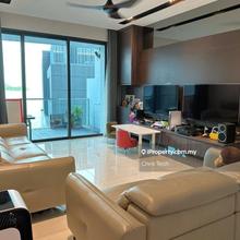 Mid floor, fully furnished & with pockets sea view!