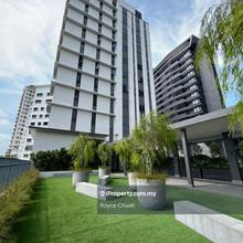 6 Kapas Condominium 