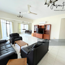 High floor corner unit furnished 