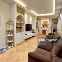 1 Single Terrace, Corner unit, Fully Reno