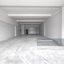 Ground floor ! Emhub Kota Damansara Warehouse, Retail Shop for Rent