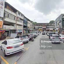 Limited Ground floor Unit For Rent, Good Frontage For Business