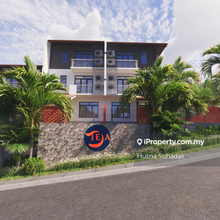 Terrace house for Sale