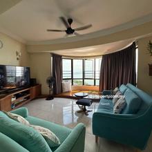 Twin Tower Condo, Tanjung Bungah. 1249sf, Seaview.