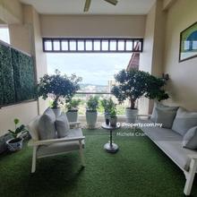Penthouse at Bangsar with small terrace roof top 