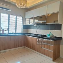 Corner lot , renovated nearby Lotus Bukit Puchong