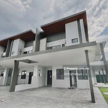 Golf Course Superlink Home Bangi, 5 Bedrooms, Facing Open, Zero Down