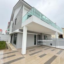 Jalan Mutiara Emas Taman Austin Mutiara Double Storey Cluster House