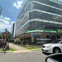 Corner/adjoining units Sg Besi,Trillium Lakefields shop fr rent!