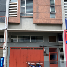 Kg Padang permai shop lot for rent facing roadside 