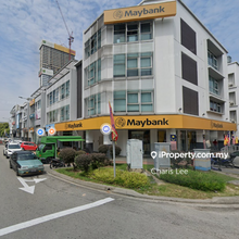 Rare unit. Excellent visibility. Wide shopfront. High traffic flow.