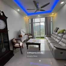 Boulevard Condo @ Farlim, High floor with 2 carparks