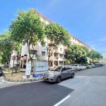 Flat Pkns Blok 49, Seksyen 7, Shah Alam