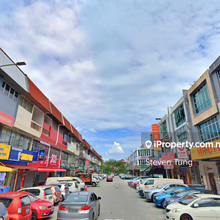 I'm a commercial focused agent with years of experience.