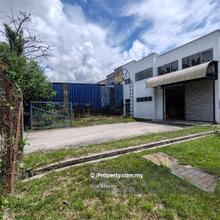 1.5 Storey Semi-detached Factory For Rent 