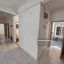 Kota Warisan Pangsapuri Megahvilla For Sale (Tingkat Bawah)