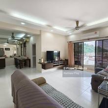 Palm Palladium - Fully Renovated - 1350' - 1 Car Park - Minden Heights