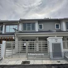 Kundang Jaya Double Storey House For Rent