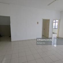 Well maintained painting Lagoon Perdana Apartment Bandar Sunway