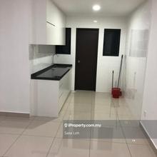 Landmark 2 Residence Partially Furnish @ Landmark 2 For Sale