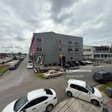 Near to ciq, total have 12 rooms and got ready rental