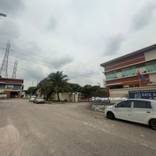 Kempas Lama 1.5 storey Cluster Factory For Sale and Rent