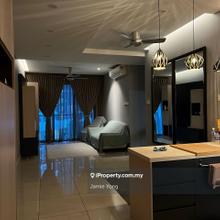KL Traders Square 4 R 2 B 940 sqft Fully Furnished Unit, R M700k