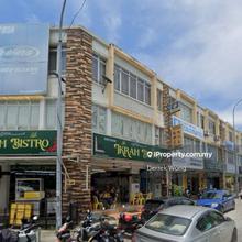 Bandar Bukit Puchong Adjoining Shop Facing Main Road for Rent