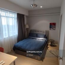 High floor facing hotel renovated unit prefer couple or single