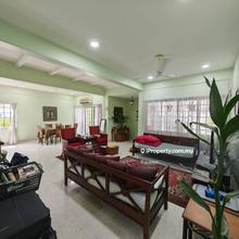 Move-in condition Semi-d for sale