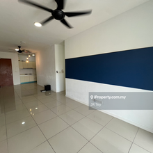 Partly furnish 3 Room 2 Carpark Vacant The Greens Sek 22 Shah Alam
