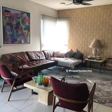Serious Owner Looking For Sale! Modern Duplex in Breezeway