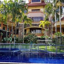 Super Big Land Bungalow with 3 Blocks for Sale in Kuala Lumpur