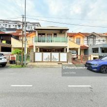 Fully Renovated 2 Storey Terrace House Taman Ukay Bistari, Ampang