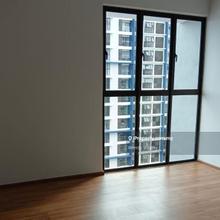 24hr Security Swimming Pool 4 Room Admiral Residence Kota Laksamana