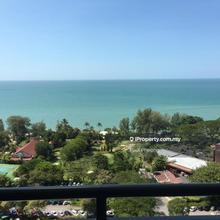 Iconic Vue at Batu Ferringhi for rent