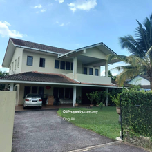 Good location with bungalow houses around