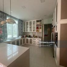 Semi-D house for Rent