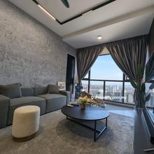 Tastefully furnished unit with ID design