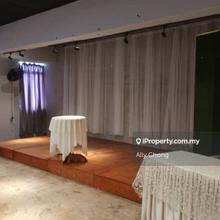 Cheng Office with Meeting room & four 2.5hp ceiling a/conds for rent