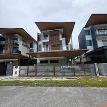 3 Storey Bungalow @ Windsor Estate Hup Kee Prime Location 