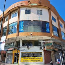 Strategic Prominent Town Centre 4-storey Shop Lots for Rent