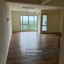 Reno unit with 2 carparks