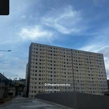 Brand new pangsapuri sena , bandar sungai long