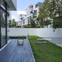 The grove lake fields sungai besi semi d